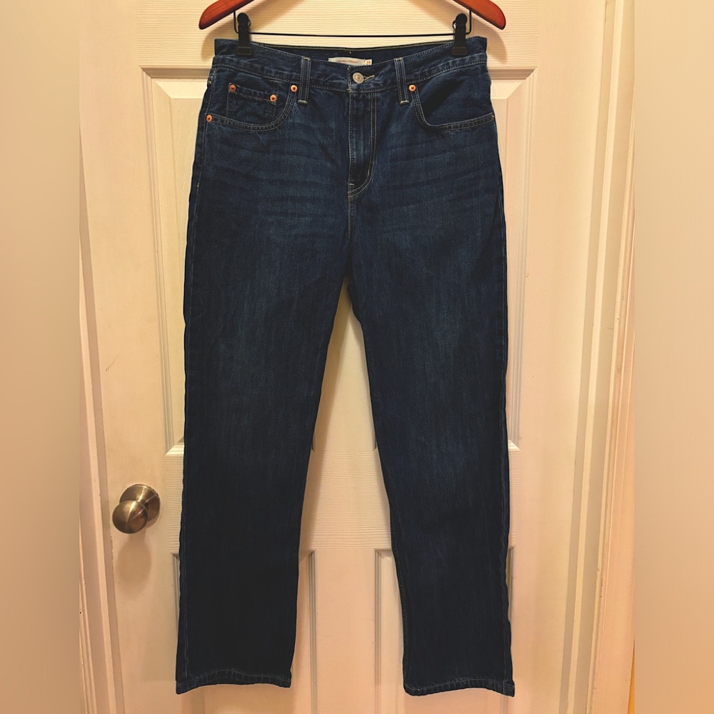 Levi’s Women’s Low Pro Straight jeans. Size 29
